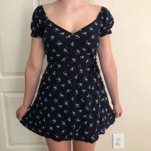 Hollister floral wrap around dress XS
